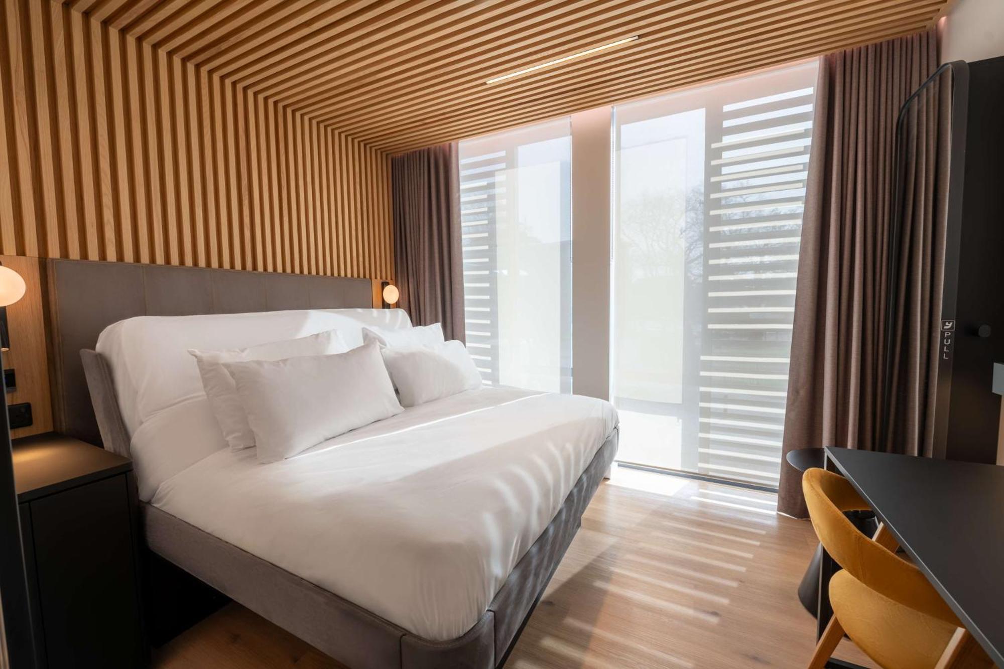Hotel Yotelpad Stratford Londra