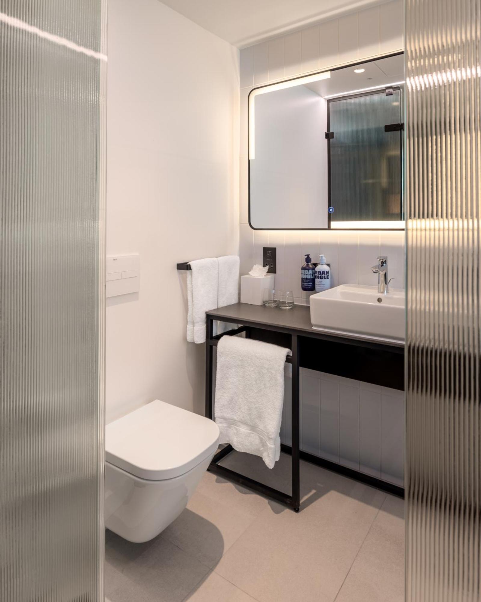 Yotelpad Stratford Hotel 4*